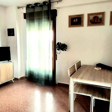 Apartamento En Zona De Ocio Casco Antiguo Alicante Exterior photo